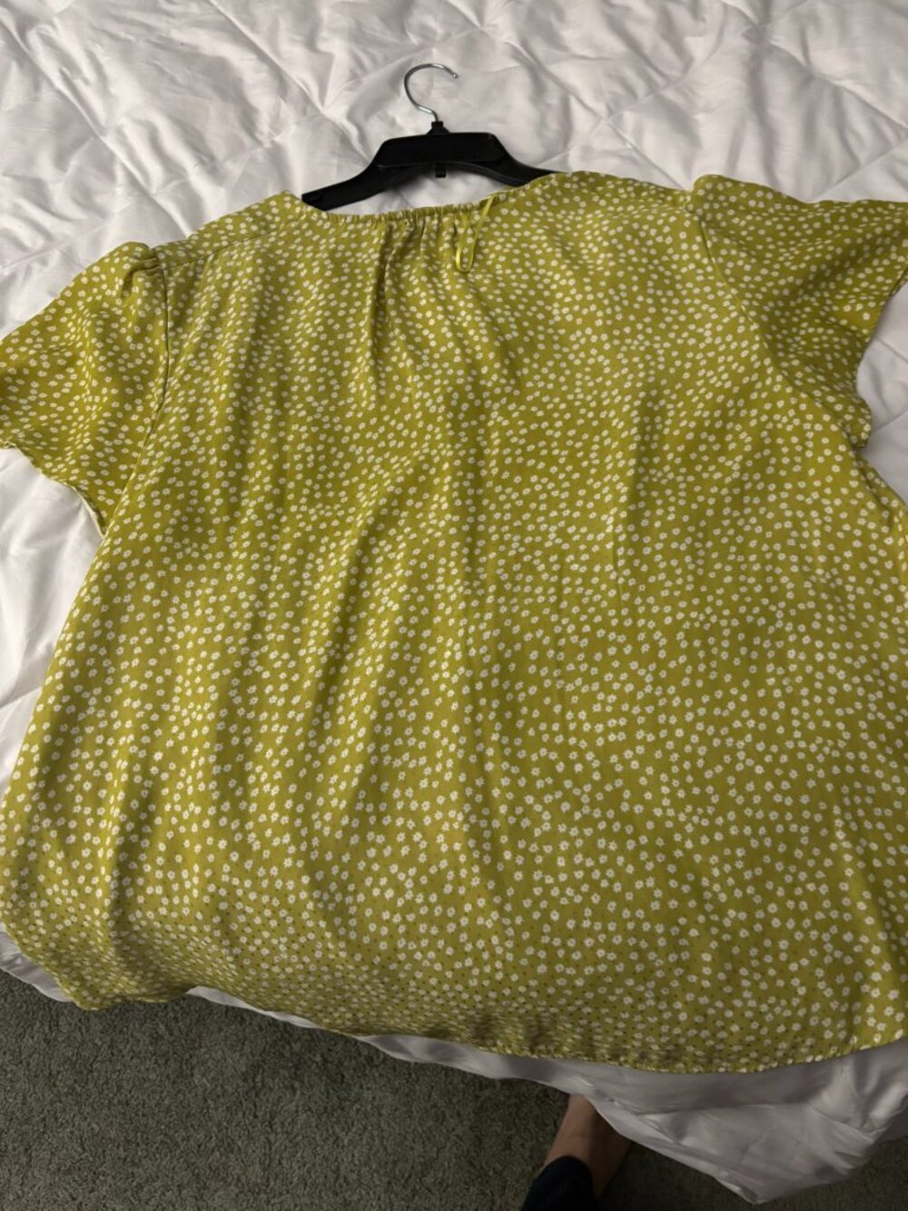 Rose and Olive Blouse - Picture 4 of 5